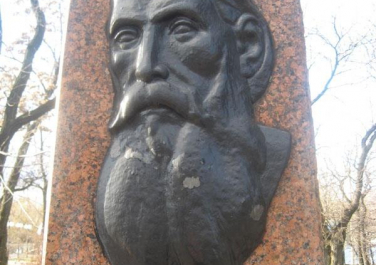 Памятник Берви-Флеровскому 