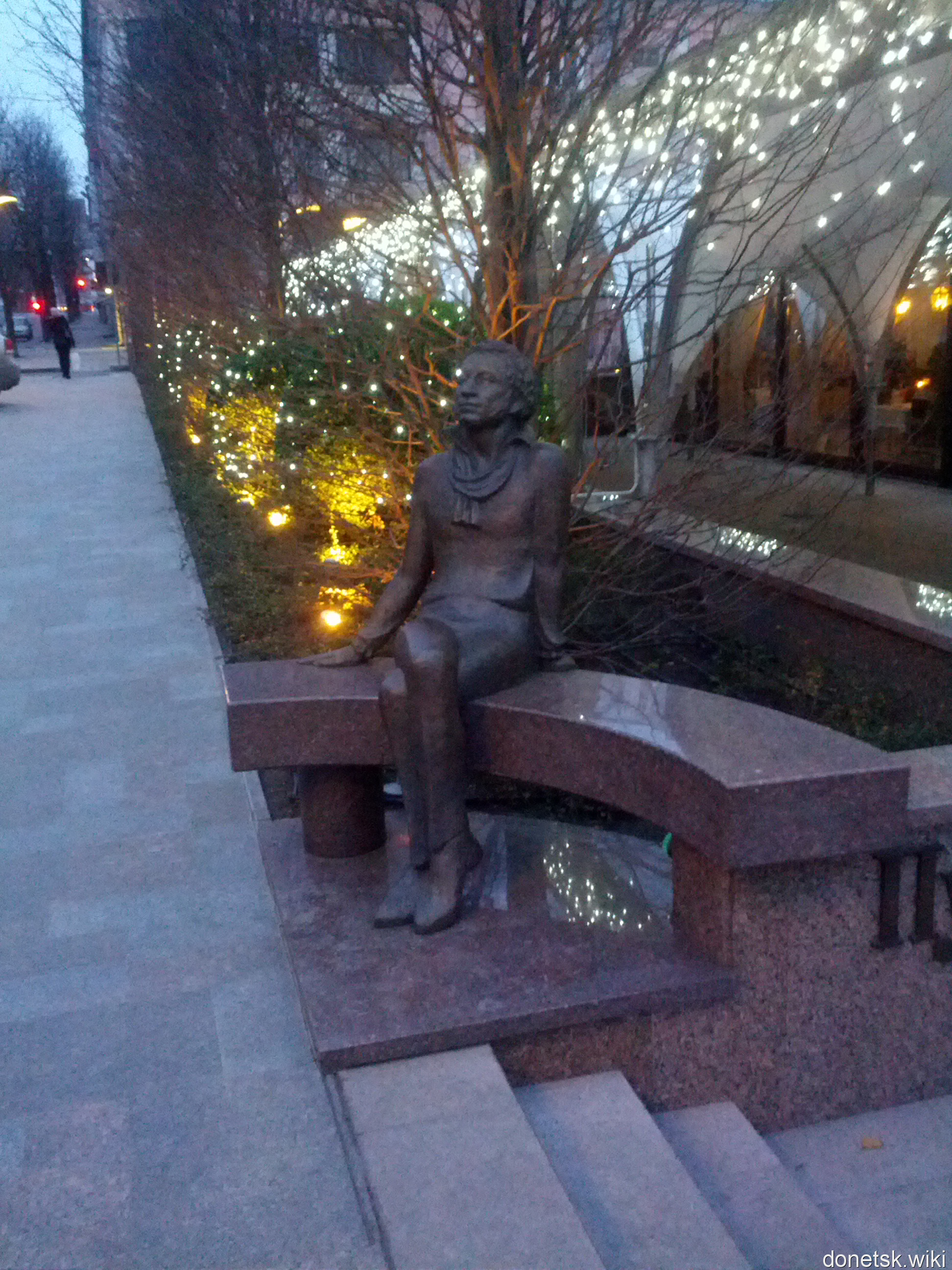 Памятник Пушкину на бульваре Пушкина