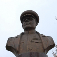Памятник Ватутину (Донецк)