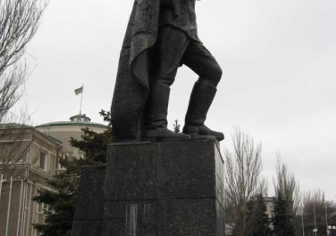 Памятник Ивану Ткаченко