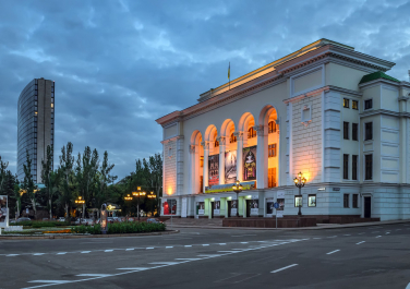 «Донбасс Опера», ул. Артема, 82 (Донецк)