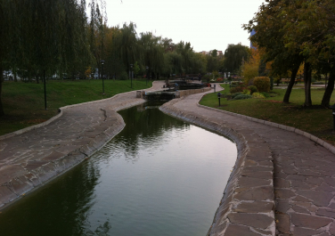 Парк гостиничного комплекса «Виктория» (Донецк)