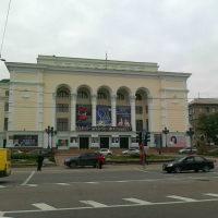 Театральная площадь (Донецк)