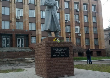 Памятник Будённому  (Донецк)